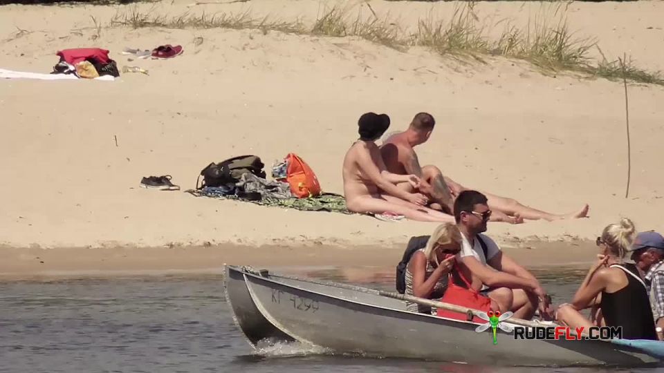 DD BBW For The Nude Plage Hidden BBW