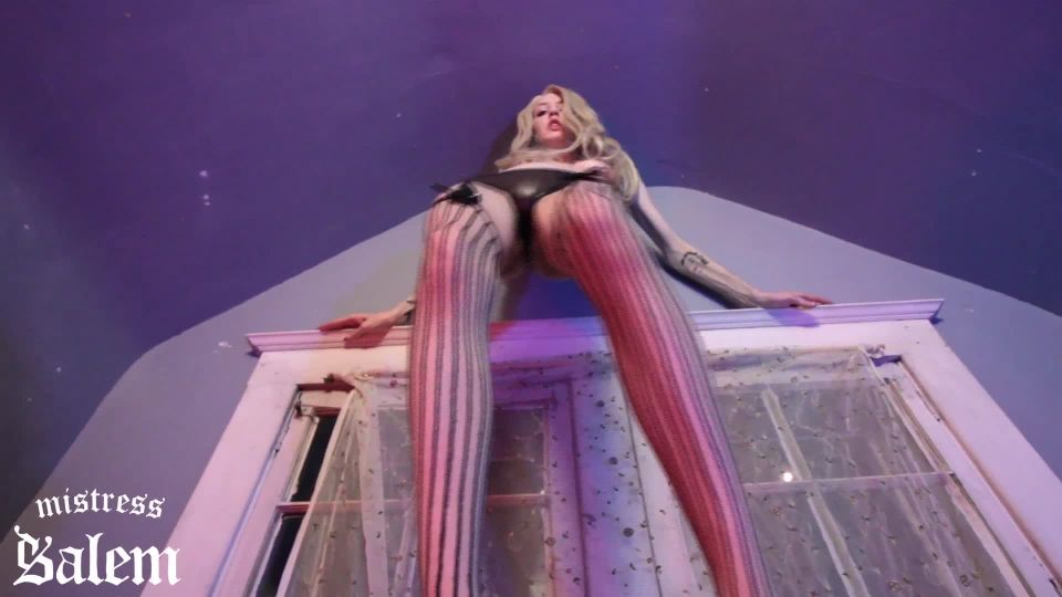 xxx video 25 Señora Salem - Puedo joder tu mente - { - fetiche porno femdom pies esclavo