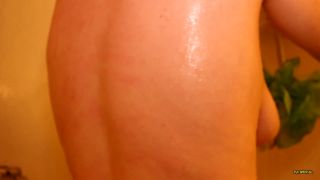 Mi sucio hobby - Gamer Girl Roxy - POV Dusche mit Gesichtsbesamung - Mdh