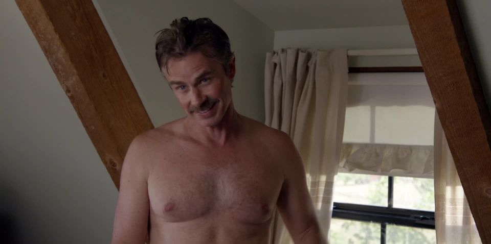 Emmanuelle Chriqui - Atenciones sociales (2018) HD 1080p - (Celebridad porno)