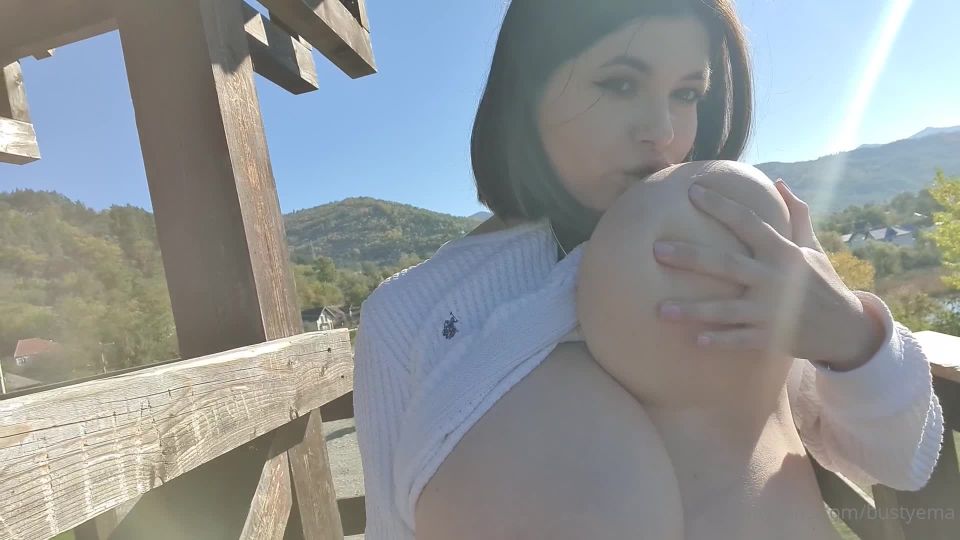 Bustyema official () Bustyemaofficial - a little naughty outside enjoy 22-10-2020