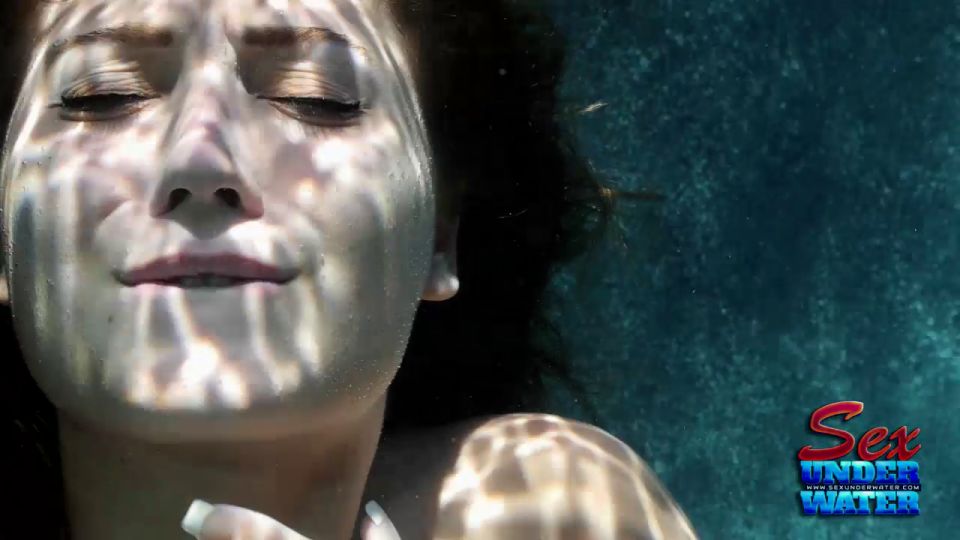 Jojo Kiss Pack 2 SexUnderwater - 2015 - Jojo Kiss And Jaye Summers