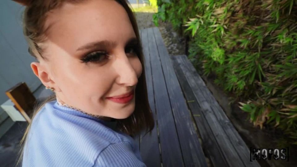 Laney Grey - Empujar-Empiezar su tarta - [24-09-2021]