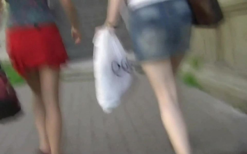 Amateur Upskirt Action 928