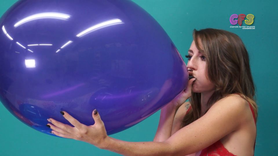 Custom Fetish - Madison s Balloon Interview Blow to P - Fetish