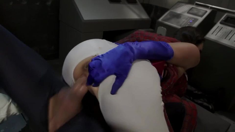 [WarAnLov.com] Spiderman Power Girl