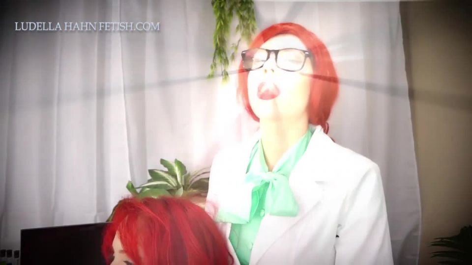 Poison Ivy Drain Kisses Sex Clip Video Porn Download Mp4