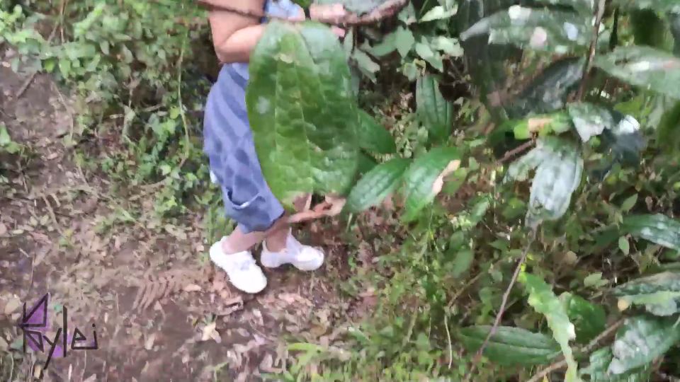 Kylei Ellish - I knew this hottie in the woods and I fucked her in bushes! Wllian Vegas 1080P - Public