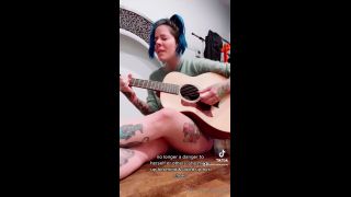 LAIKA - imnotlaika () Imnotlaika - hiii i spent today making music learning new songs etc my recording stuff comes on 21-03-2021