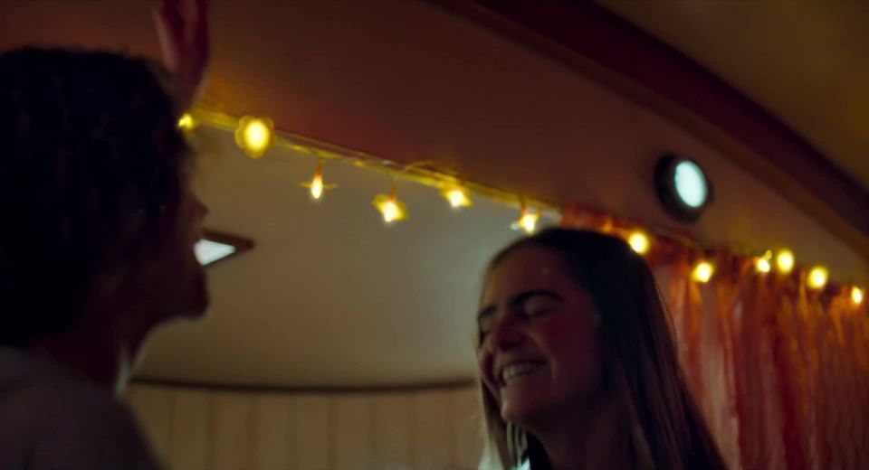 Olivia Lonsdale, etc - Sirene (2018) HD 1080p - [Celebrity porn]