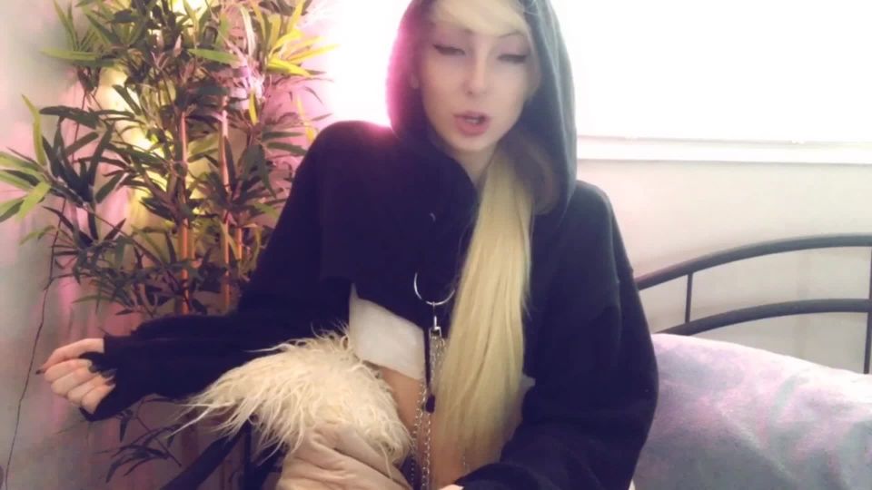 porno online clip 35 cutiepi33quinn - humillación verbal [FullHD 1080p] en femdom porno kathia nobili femdom