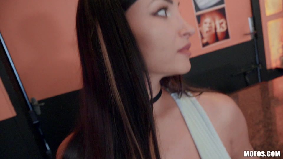 Barmaid Gets Laid Again (Teen) Alyssa Kent aka Alyssia Kent