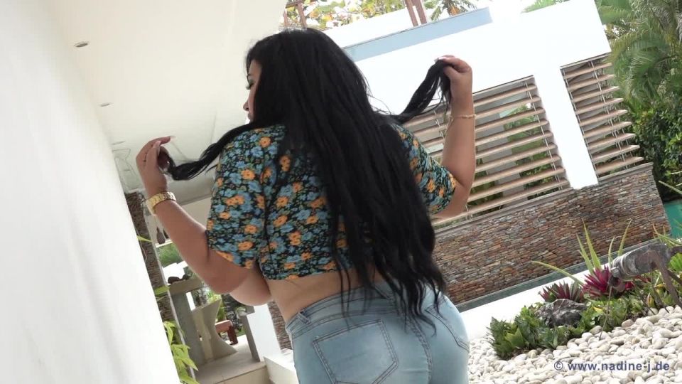 005940BigTitsBigBoobs