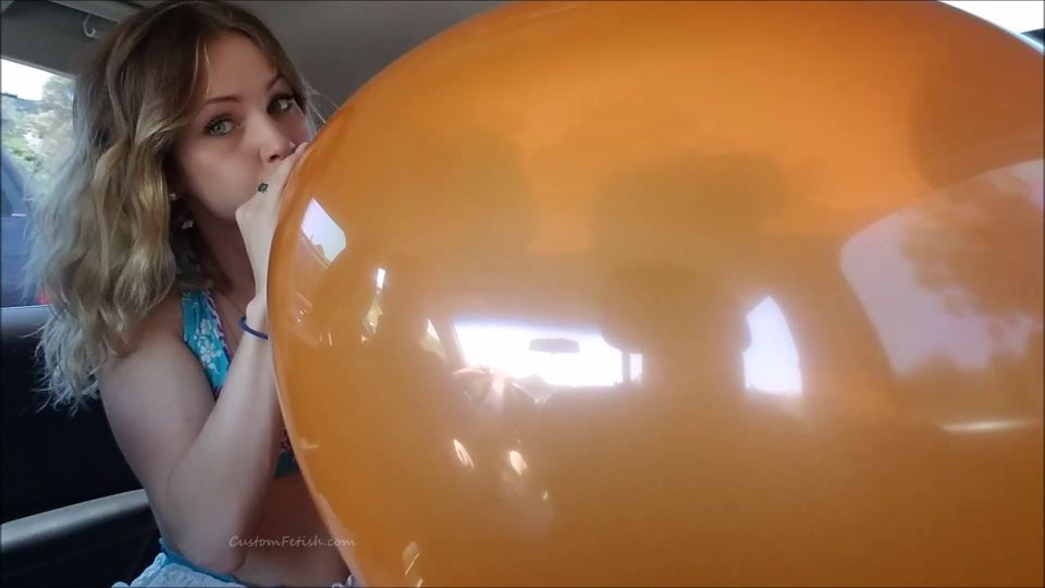 Custom Fetish - Amber Blow Pops 2 in Backseat - Manyvids   Father   Father