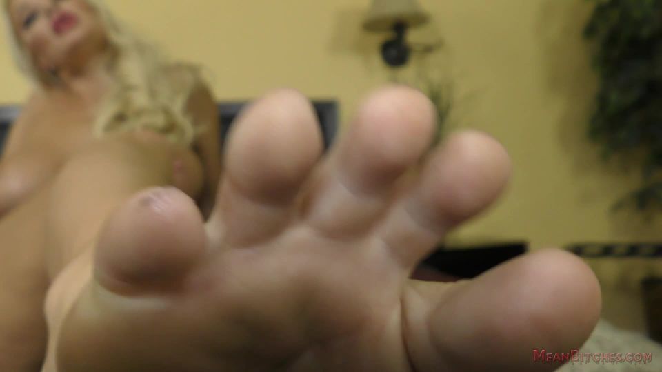 online video 23 London River - Wealthy Hotel Guest Makes You Her Bitch on femdom porn femdom biqle