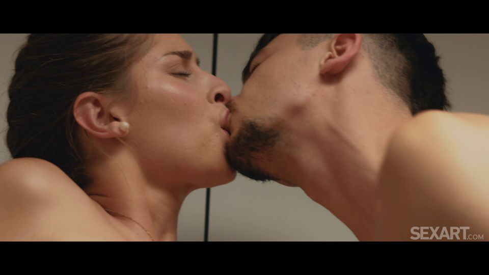 Sex Art 25 07 20 Ambar Lapiedra Resist – Full HD