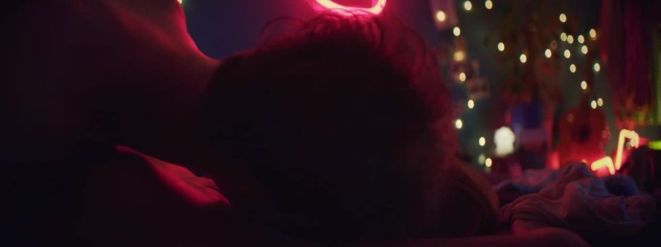 Nino Ninidze - V posteli s01e01-02-07-08-09(2018) HD 720p - [Celebrity porn]