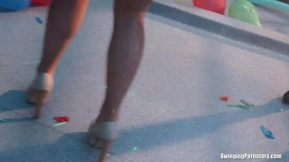 xxx video 32 Making Fuck Buddies In The Club Part 2 - Shower Cam 2013-11-27 Shower Dance, big booty hardcore porn on hardcore porn 