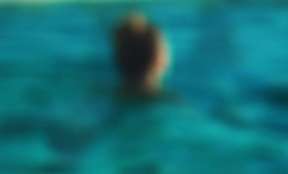 Alice de Lencquesaing, Helene Chevalier - Le Monde Desert (2015) HD 720p - [Celebrity porn]