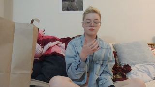 Pearl Sinclair hevc Pearl Sinclair Watch-Me-Eat-Hot-Wings-11-17-2019