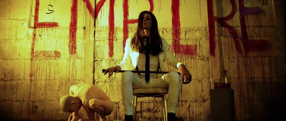 Lillian Solange Beaudoin, V Nixie - Sangre, Sudor y Terrores (2018) HD 1080p - (Celebridad porno)