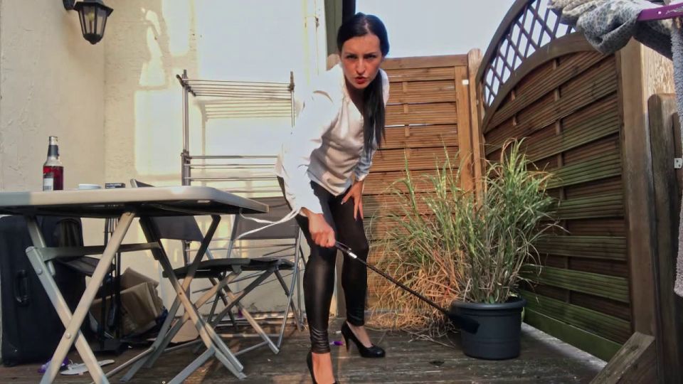 Lady Amira - Playing With A Riding Crop.