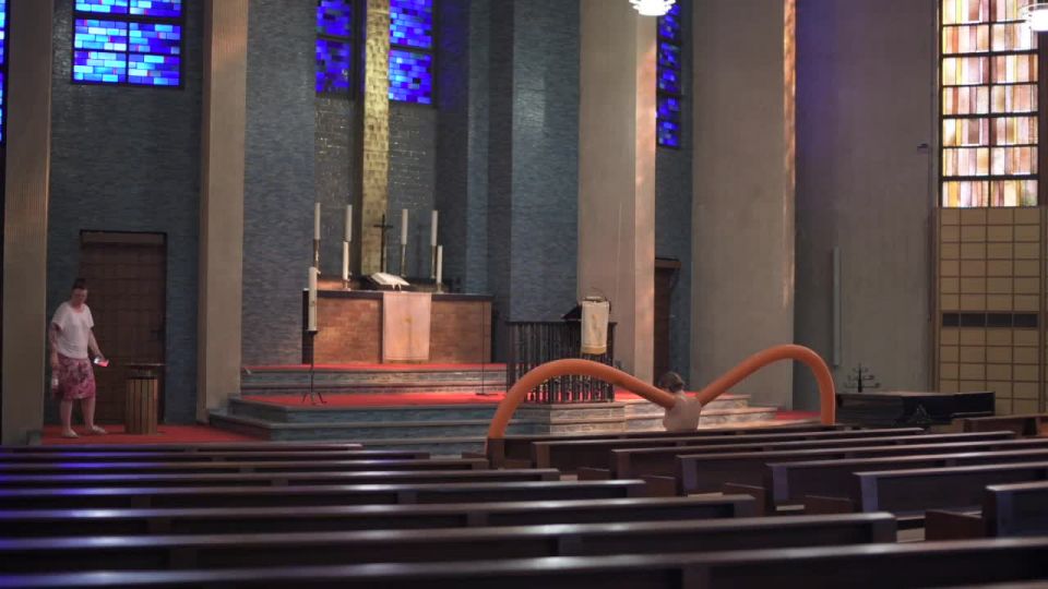 Performance_16_-_Gustav-Adolf-Kirche_Berlin_Charlottenburg