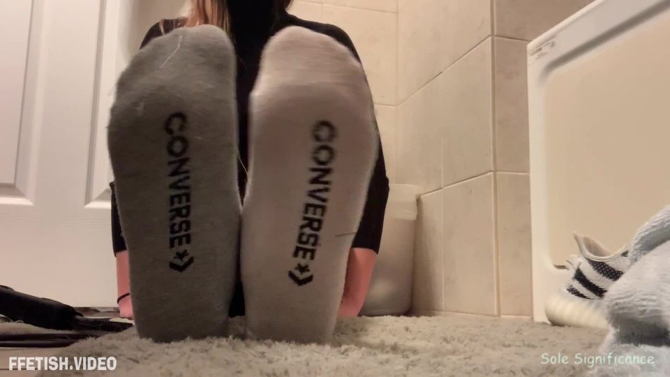 xxx video clip 42 Ver gratis Porno Online – Significancia única – Soles de látex (MOV, FullHD, 1920×1080), Bailey Jay pie fetiche en los pies porno