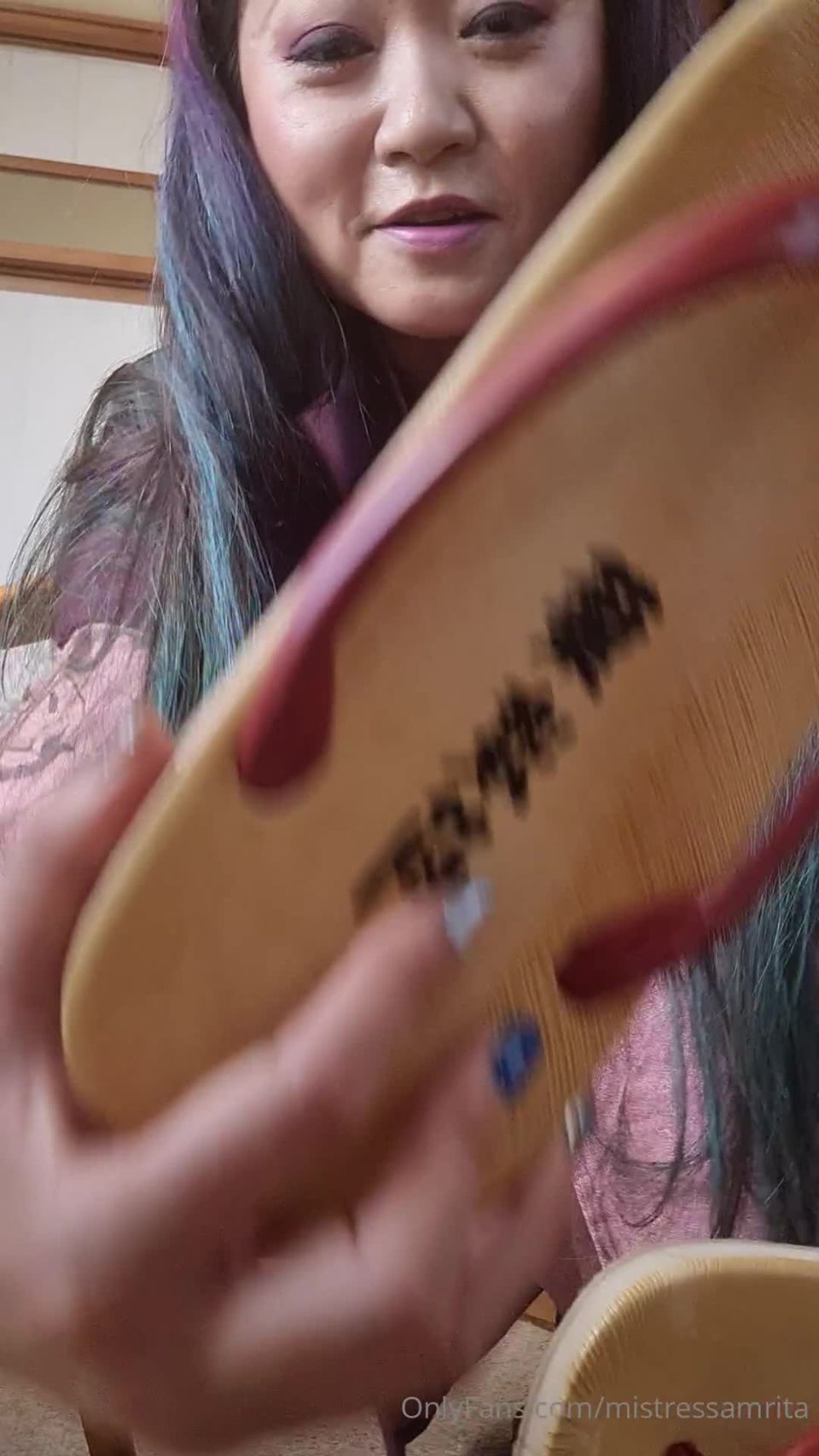 mistressamrita-20-01-2024-3140918989-Zouri Feet Scissors POV We are staying at Japanese traditional guest house and I dress in Yukata(Jap Foot!