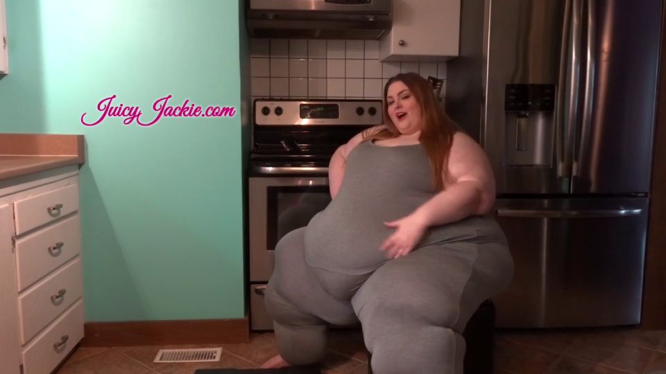 Ssbbwjuicyjackie Ssbbwjuicyjackie Shows Her Massive Ass Fetish