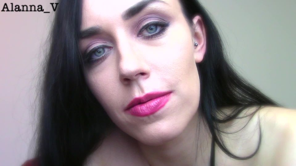 AlannaVcams - Sissy Is In Trouble