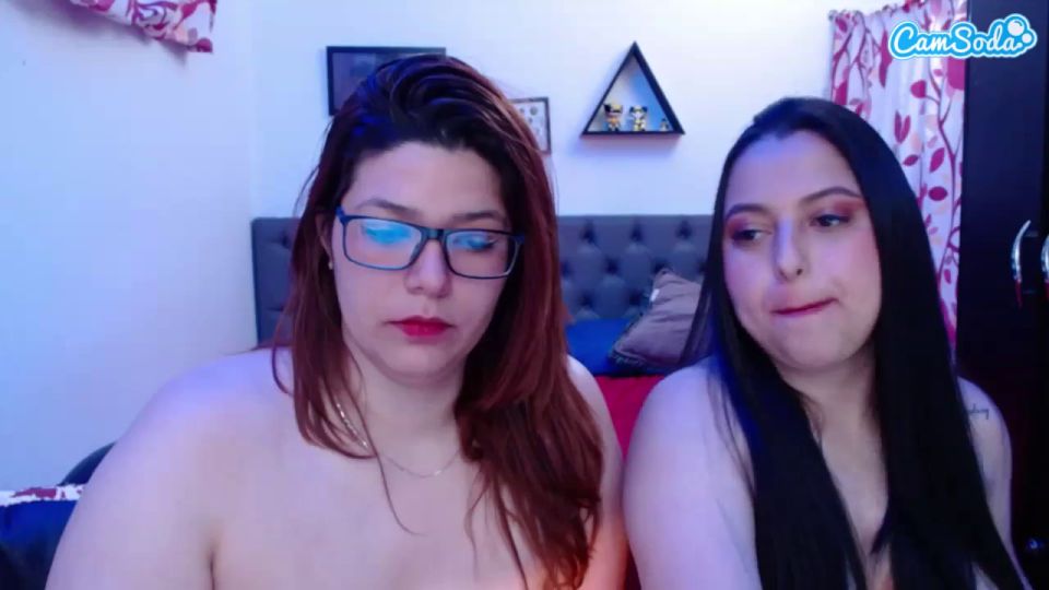 Especia tus noches con la fantasía de parejas que se marchitan