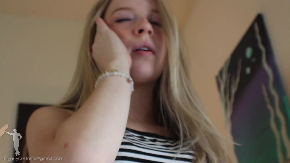 porno online clip 30 Annette schwarz fetiche femdom porno  Tinyguycostoms – Zaurus Pies cansados Eaten Alive – Femdom Pov  femdom pov