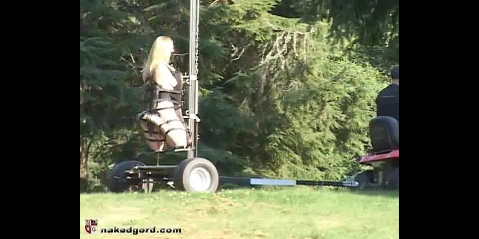 Casa de Gord19 12 27 Darling - F U V (Escena)