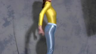 Brillantes Jeans brillantes 001 (mp4)