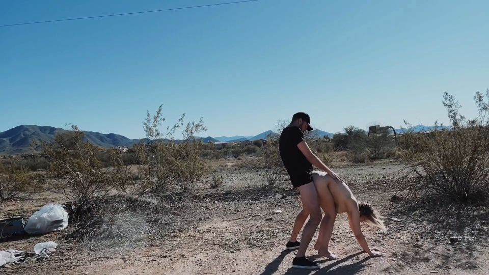 TheRykers Fucked on the Side of the Road in the Desert