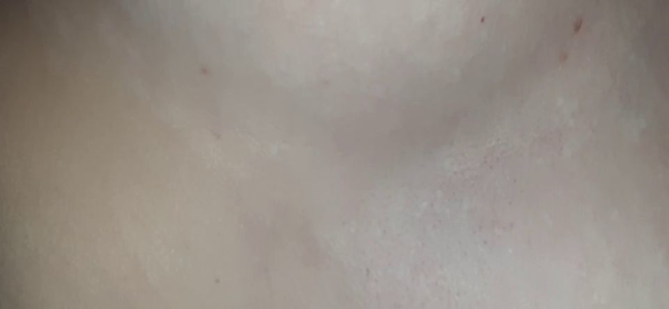 Vik All - Sexo en casa de una pareja madura.