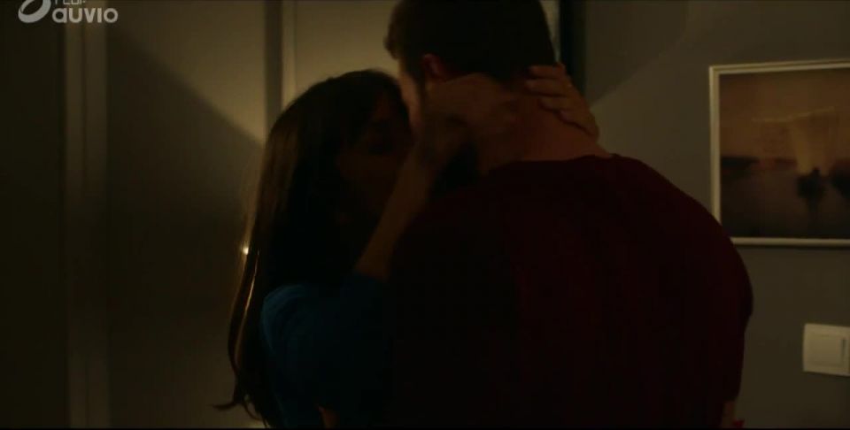 Flore Bonaventura - Le Premier oublie (2019) HD 720p - (Celebrity porn)