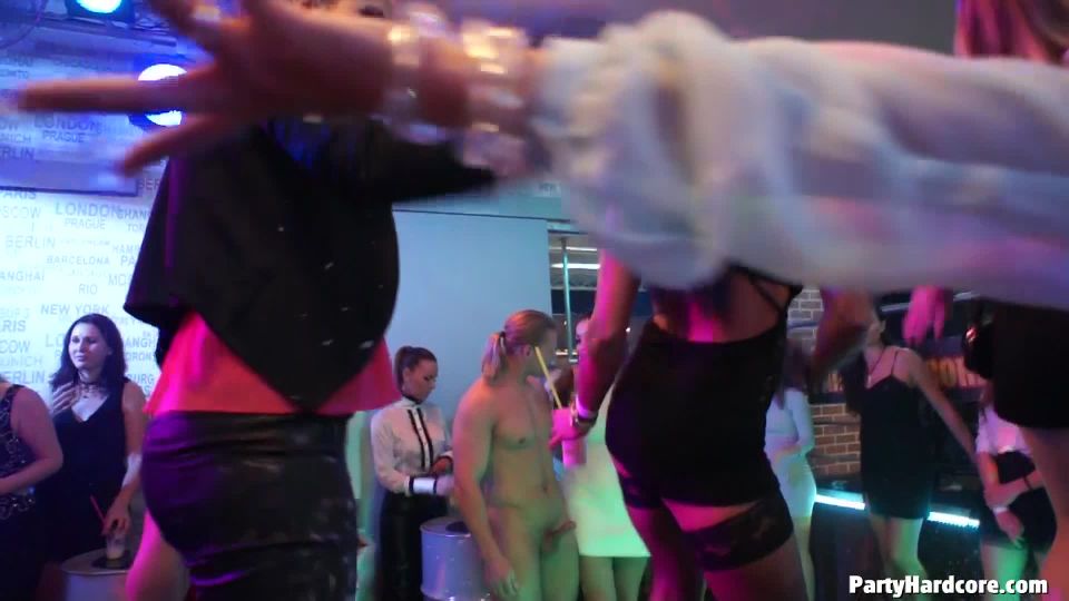 Party Hardcore Gone Crazy Vol. 30 Part 3 - Cam 4