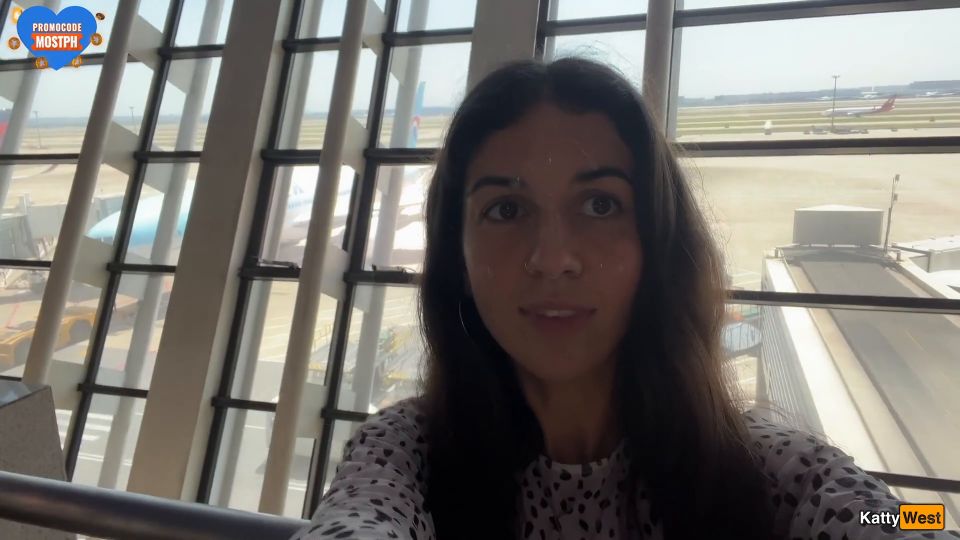 Katty West Loco Mamada y paseo en Big Airport (Euro sexo)