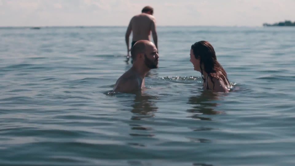 Rose-Anne Dery - Apuesta a Papa s01e01-03 (2016) HD 1080p - (Porno de Celebridad)