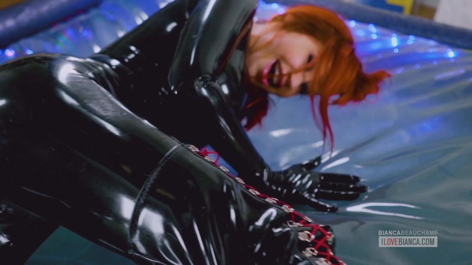 Catsuit Encaprichación Vista rápida Porn - Nuevo Sexo Videos Online