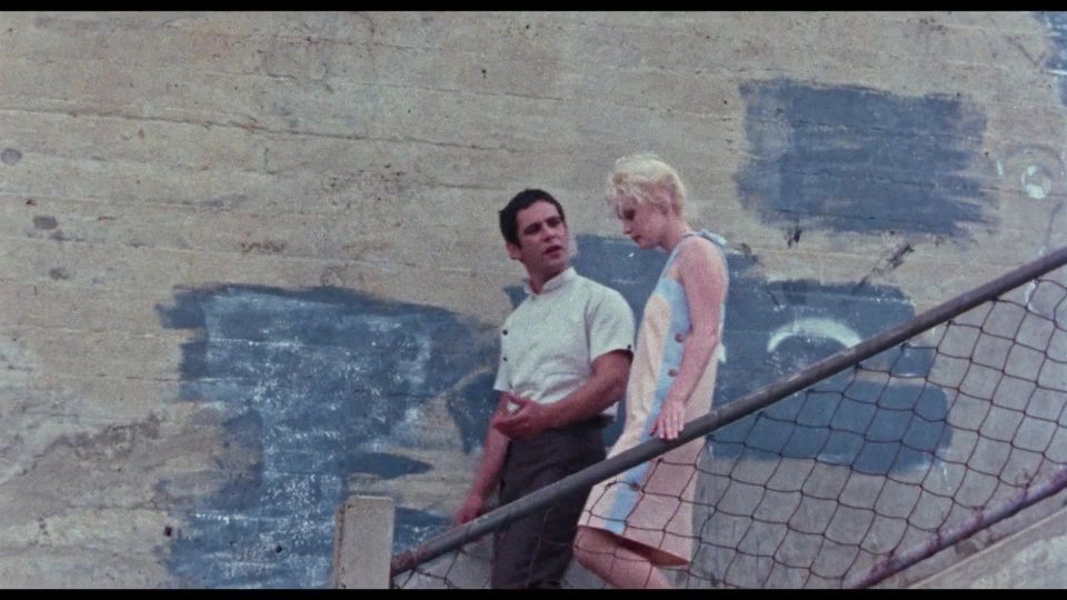 Centrespread (1981)!!!