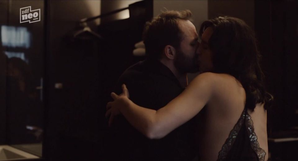 Natali Broods - Tabula Rasa s01e09 (2017) HD 720p - (Porno de Celebridad)