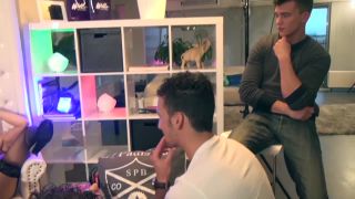 Lesbo Hollands vs. Vlaams