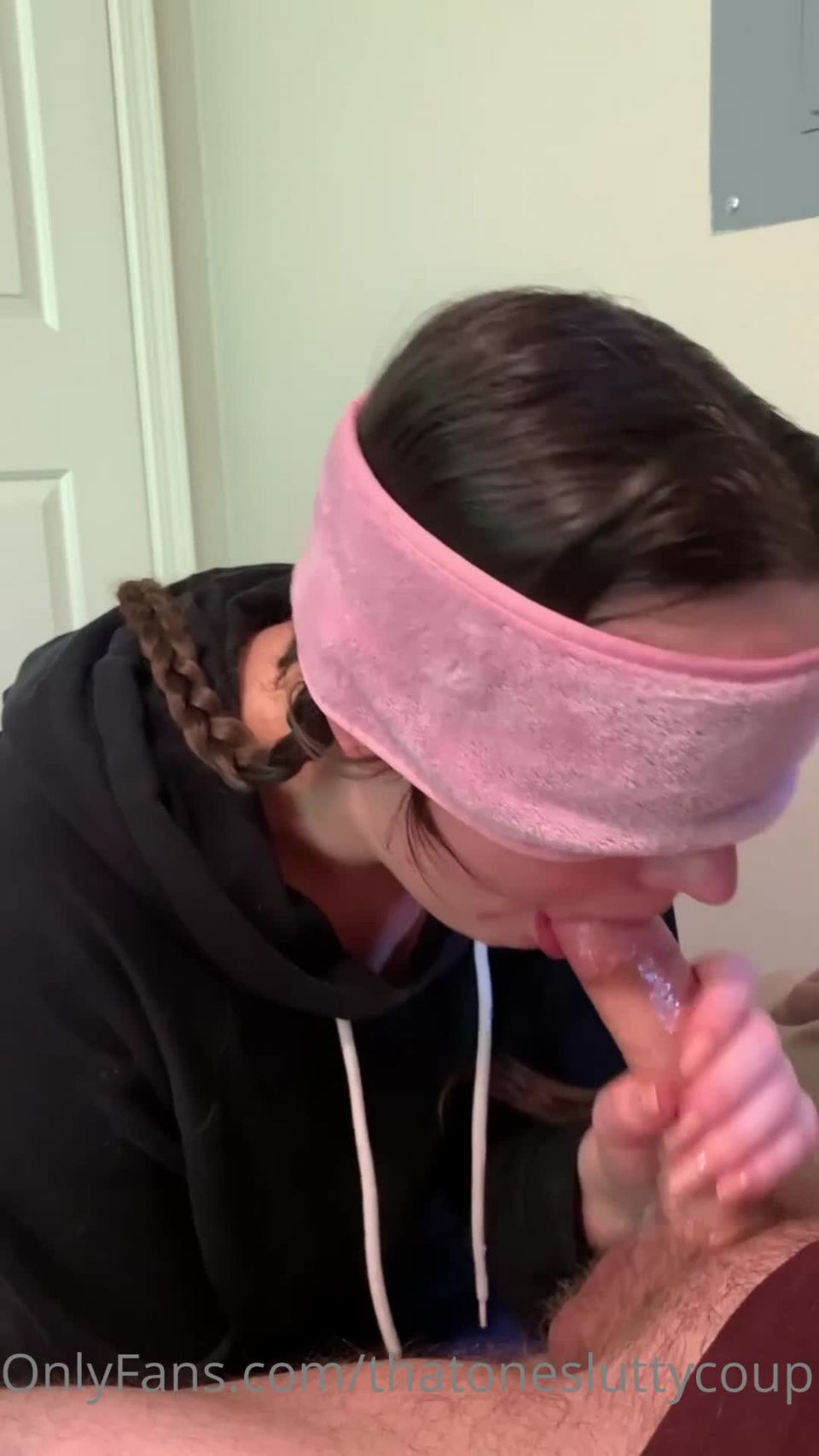 Thicc booty - thatonesluttycouple () Thatonesluttycouple 18-08-2021