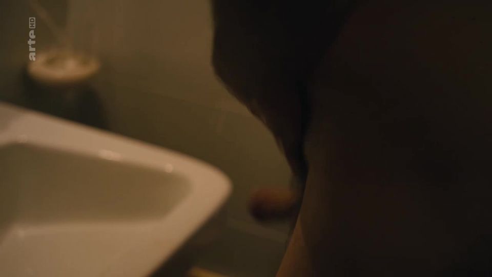 Alessia Barela - 7 giorni (2016) HD 720p - (Celebrity porn)