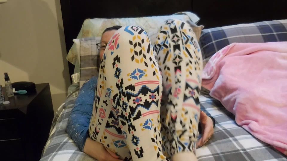 clip 32 JOI y fetiche de pies  muchvids  corrida thai fetiche de pies