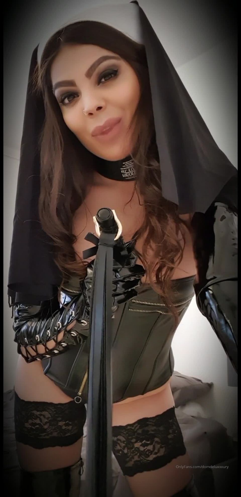 Diosa Domdeluxury - Domdeluxury - Siterip - K2S - UBIQFILE () Su tarea de purificación la fantasía más retorcida jodido será el ganador de la i