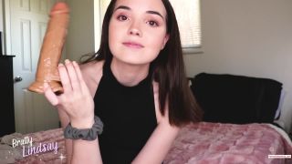 ManyVids presenta Bratty Lindsay in Cock Sucking 101 – 28.07.2019 $13.99 (Solicitud de usuario premium) ¡Pulsando!